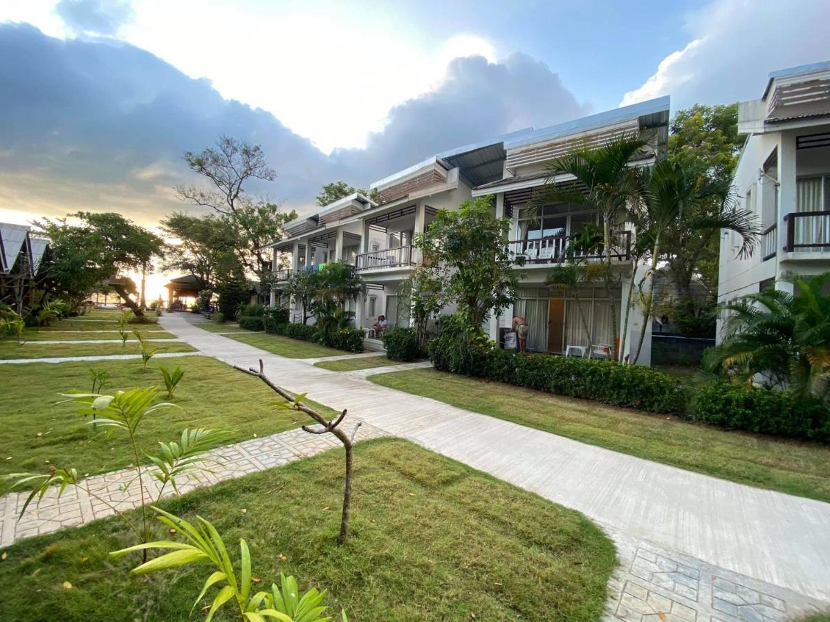 Amity Beach Resort Maret Exterior photo